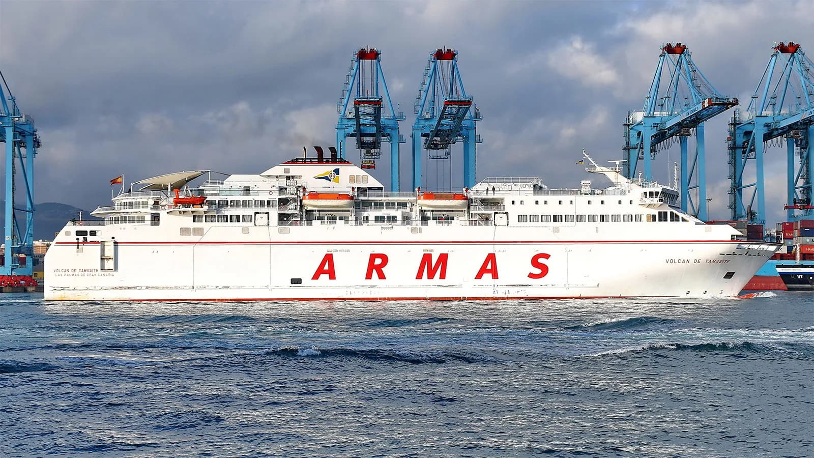 DFDS toma el relevo de Armas en la línea Algeciras-Tánger Med e incorpora el Volcán de Tamasite