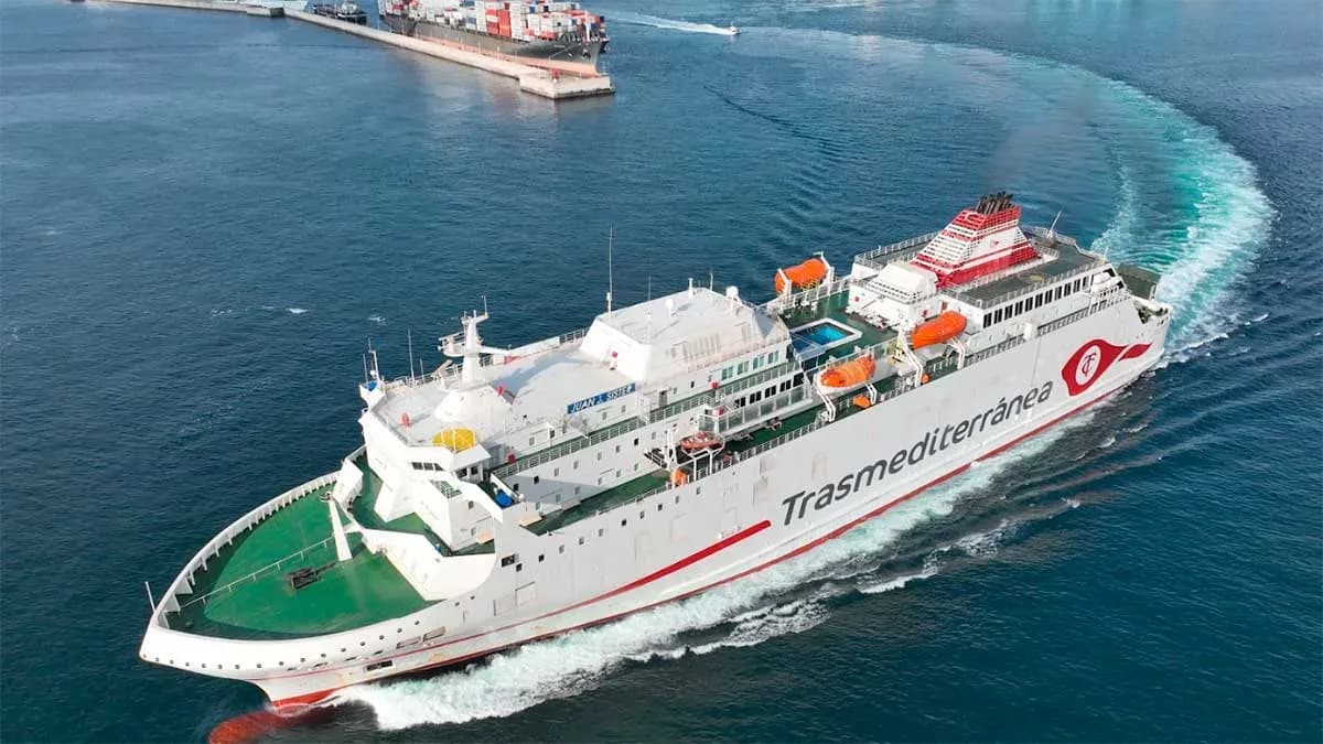 La CNMC condiciona la compra de activos de Armas por DFDS a la entrada de un tercer operador en la línea Algeciras-Ceuta