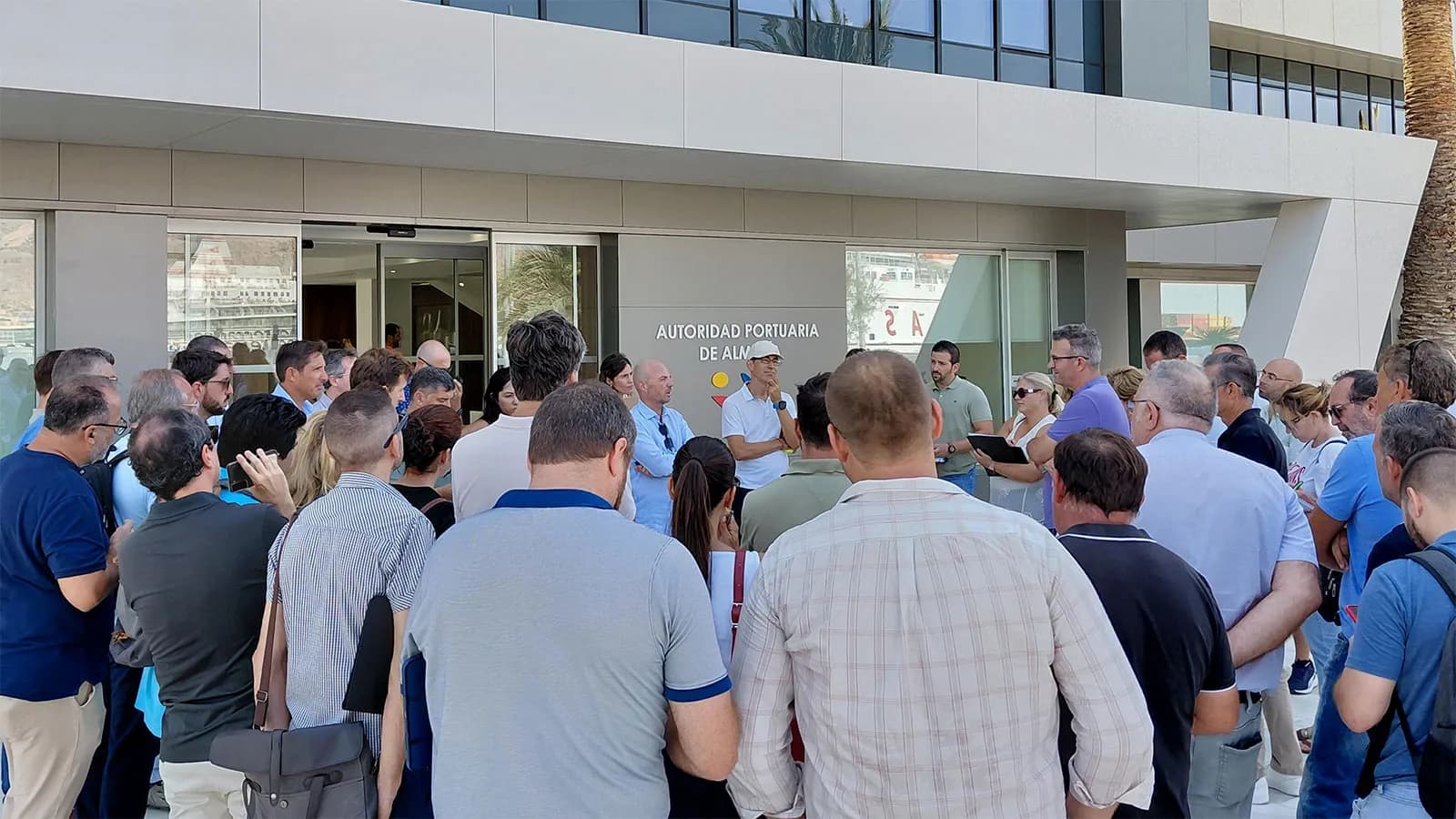 La APA reúne a más de 50 técnicos ante la licitación de la fase principal del puerto-ciudad