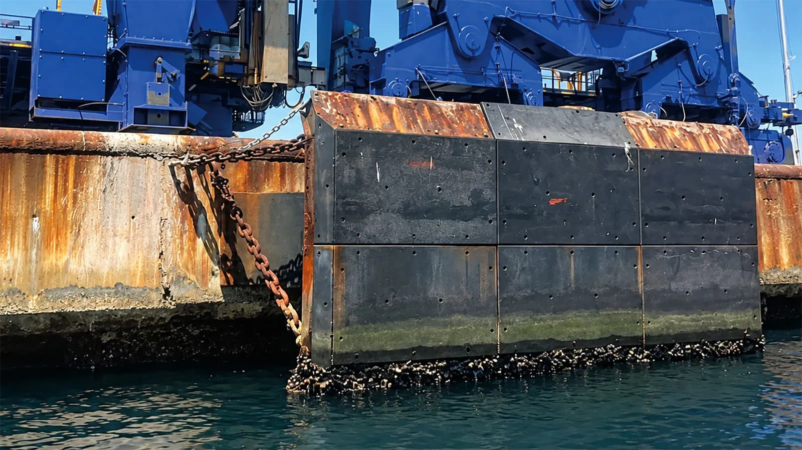 La APBA licita la renovación de los sistemas de atraque del muelle de Isla Verde Exterior