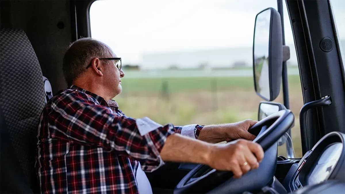 El Gobierno destina 9,6 millones de euros a ayudas para transportistas que cesan en su actividad