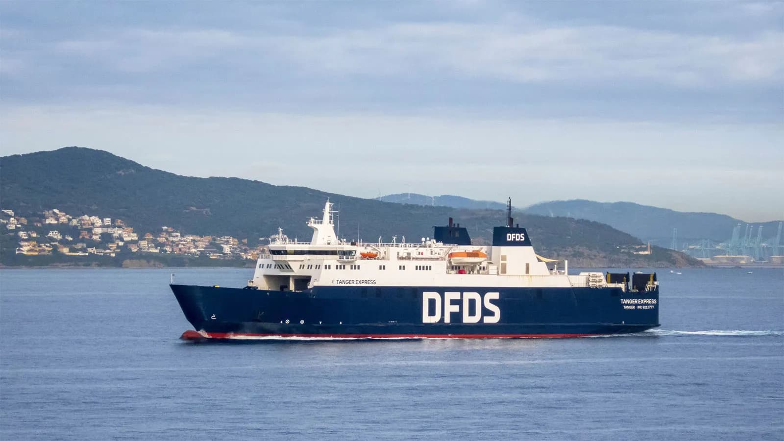 DFDS aumenta un 2,4% la carga en el Estrecho y mejora sus resultados en el segundo trimestre