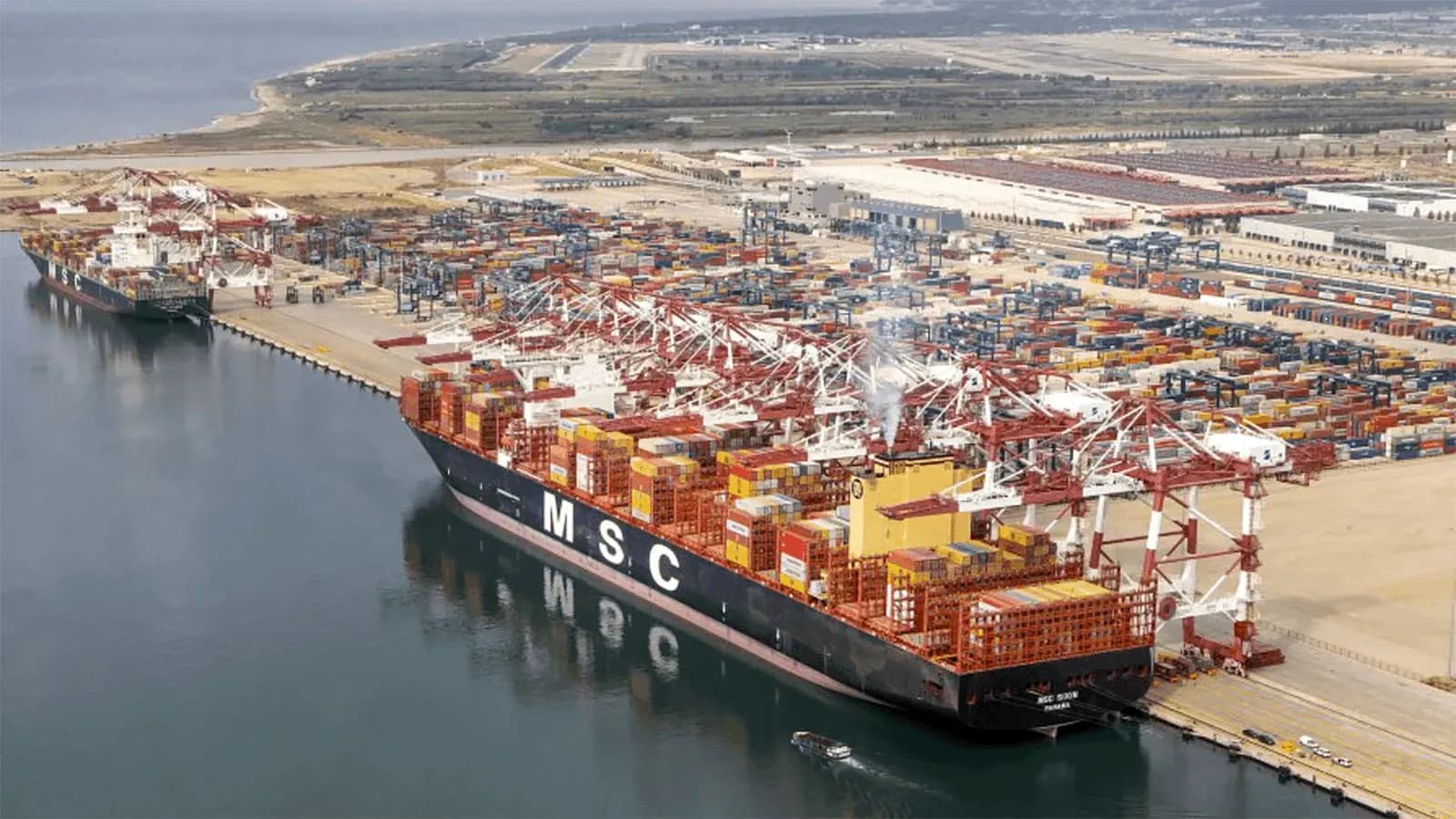 MSC y BlackRock retiran su solicitud a Bruselas para adquirir el 50% de la terminal BEST de Barcelona