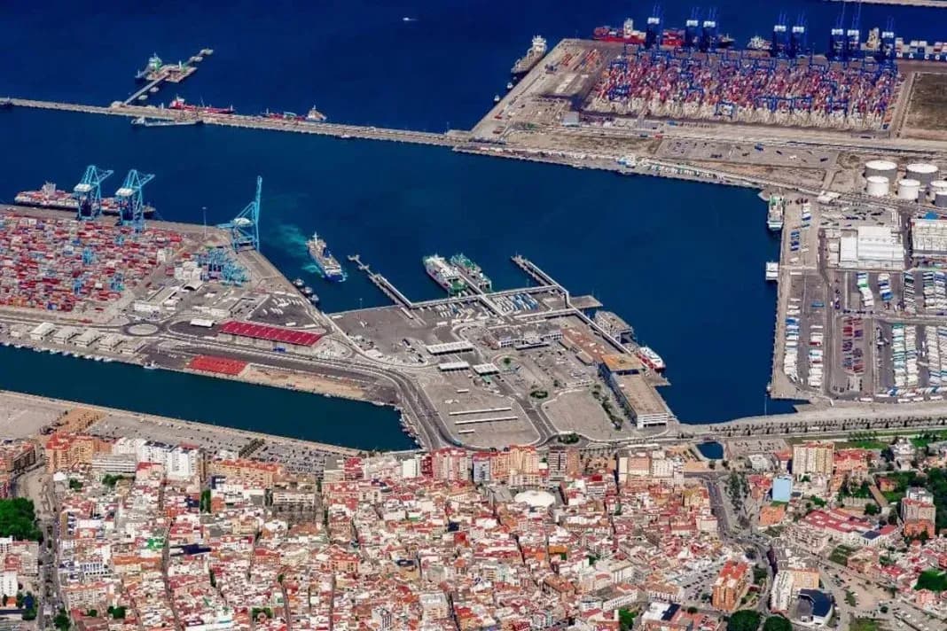 La APBA saca a licitación la sustitución de la pasarela del Atraque 3 del Muelle de la Galera