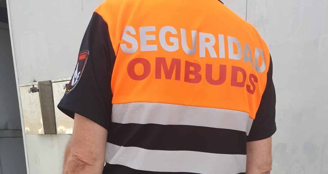 Coordinadora TPA, con trabajadores de Ombuds.2