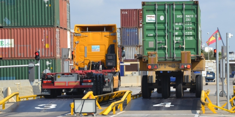 APM Terminals Valencia se asocia con