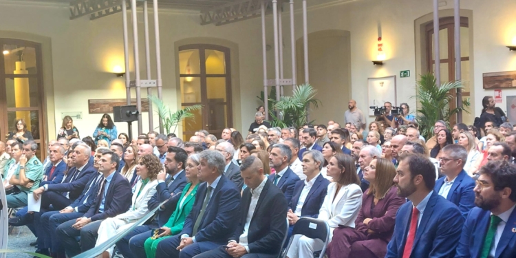 La Zona Franca de Cádiz celebra su 95 aniversario con un acto presidido por la ministra María Jesús Montero